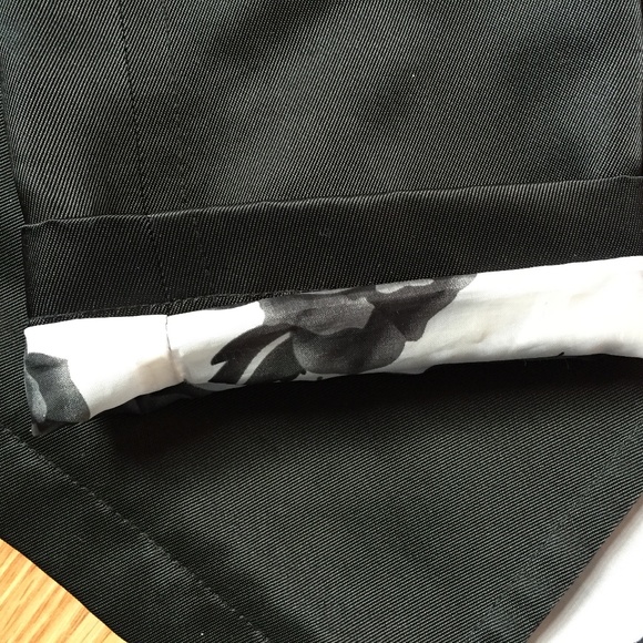 Black Spring/Fall Jacket with rose pattern lining - Picture 8 of 8